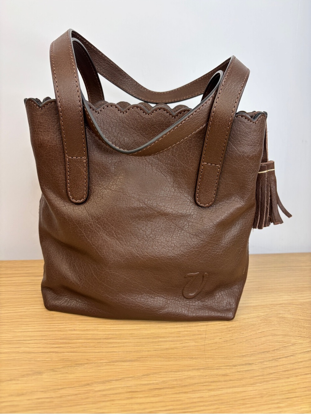 Unbranded Brown Leather Scallop-Top Tote Bag with Tassel LIKE‎ NEW!